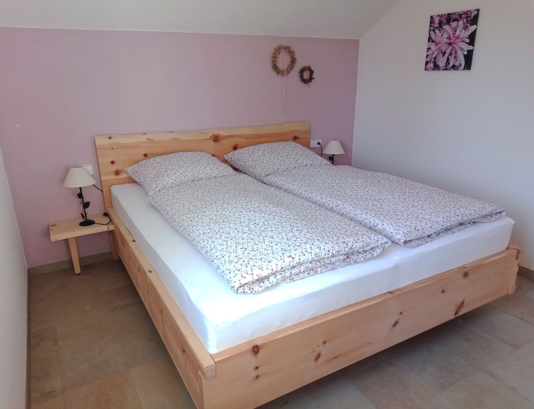 Zirbenholbetten in Ferienwohnung